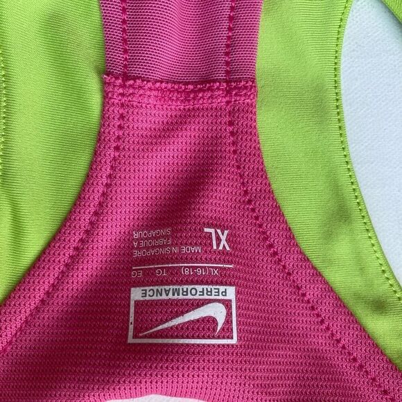 Nike Performance Tank Top With Support - Picture 4 of 9